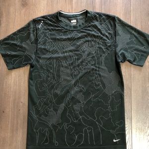 NIKE FIT DRY T-SHIRT
